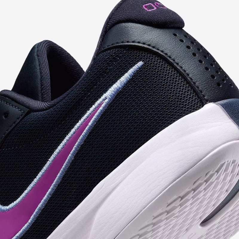 SEPATU BASKET NIKE G.T. Cut Academy EP