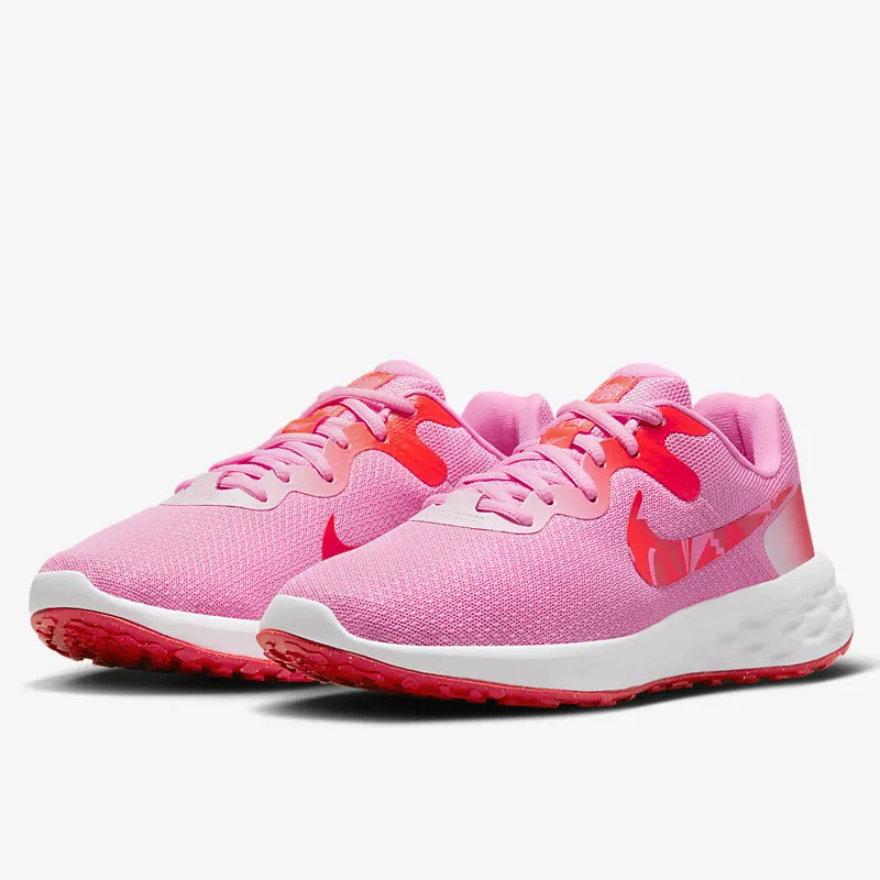 SEPATU LARI NIKE Wmns Revolution 6 Next Nature