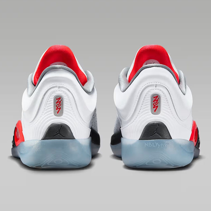 SEPATU BASKET AIR JORDAN ZION 4 PF