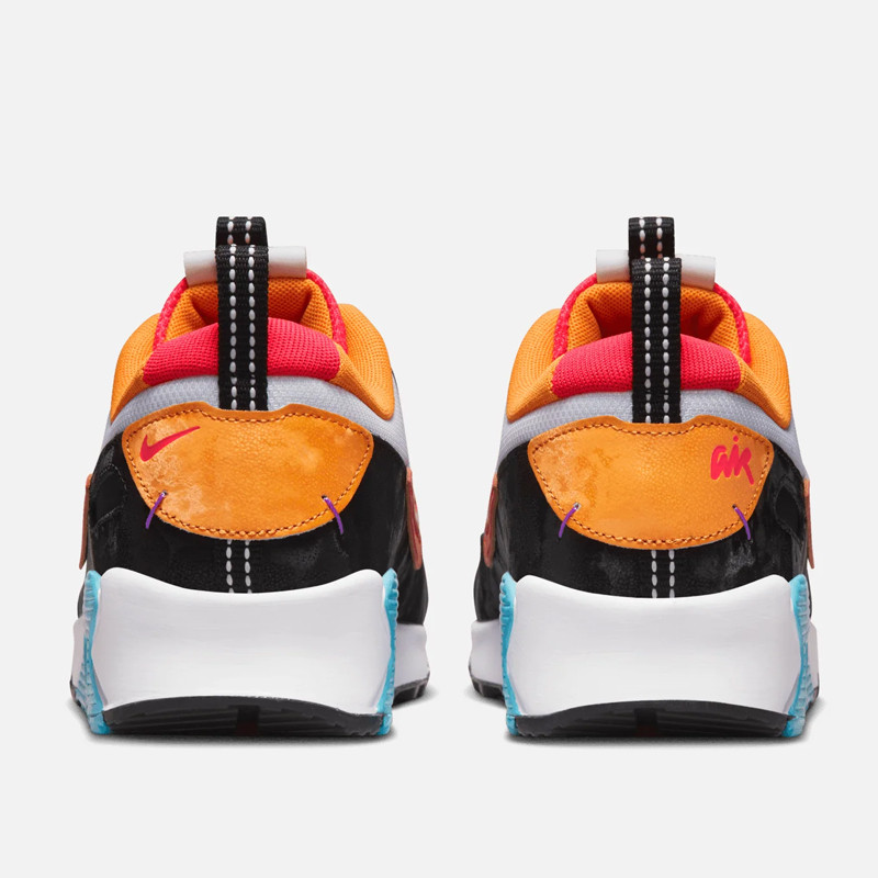 SEPATU SNEAKERS NIKE Wmns AIR MAX 90 FUTURA