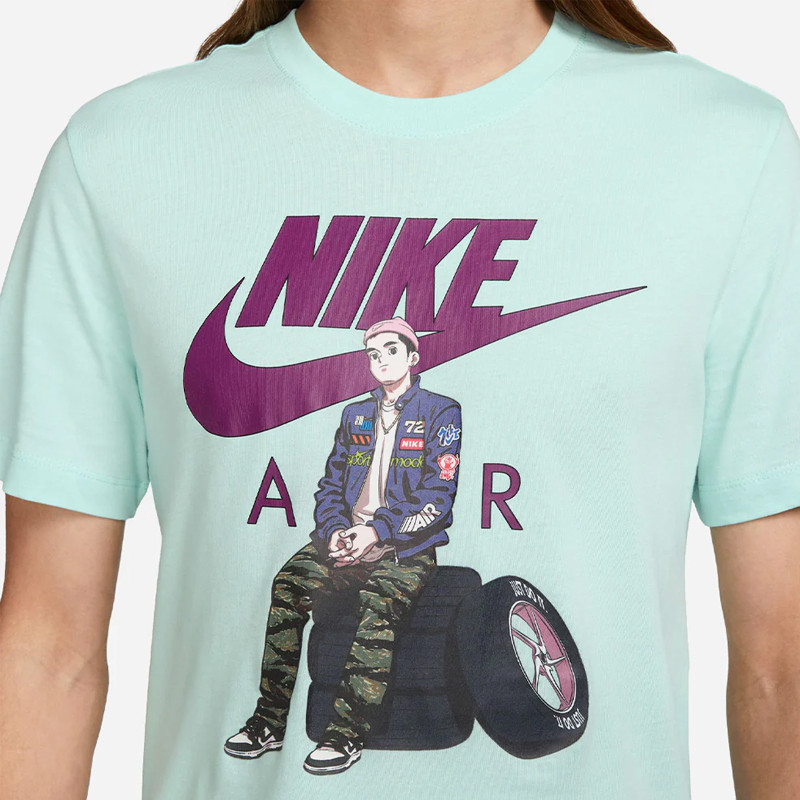 BAJU SNEAKERS NIKE Anime Tee