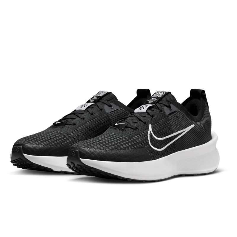 SEPATU LARI NIKE Interact Run