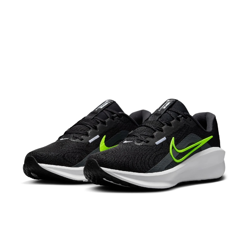 SEPATU LARI NIKE Downshifter 13