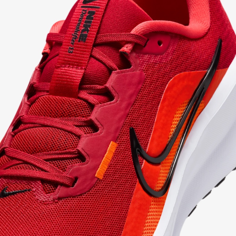 SEPATU LARI NIKE Downshifter 13