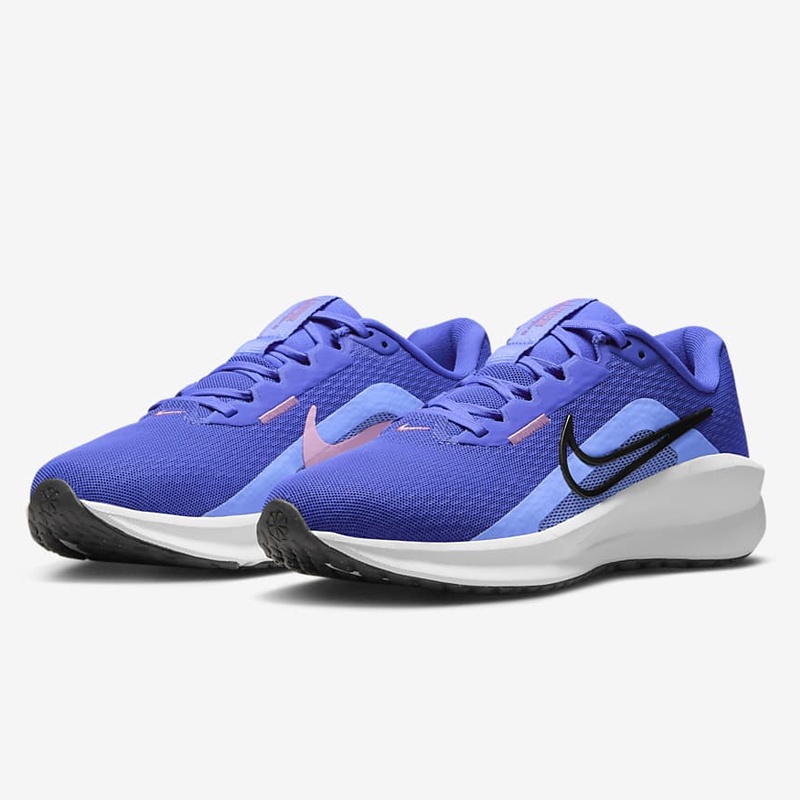 SEPATU LARI NIKE Wmns Downshifter 13