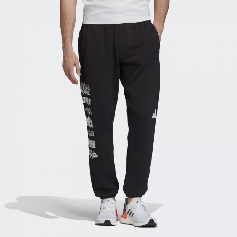 CELANA TRAINING ADIDAS Athletics Pack Graphic Sweat Pants