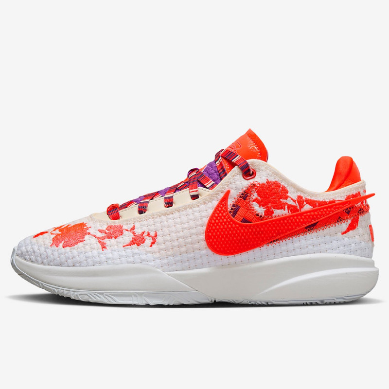 SEPATU BASKET NIKE Mimi Plange X LeBron 20 PRM