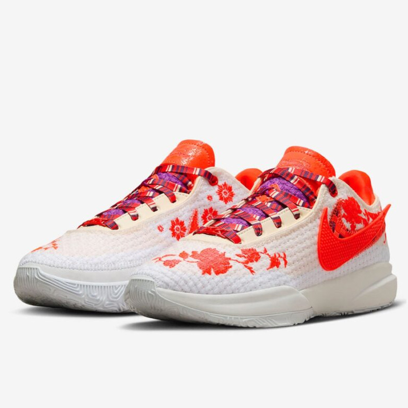 SEPATU BASKET NIKE Mimi Plange X LeBron 20 PRM
