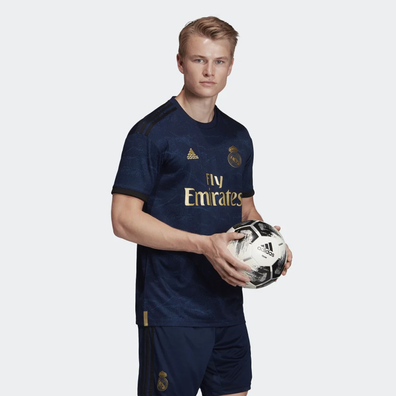 BAJU FOOTBALL ADIDAS Real Madrid Away Jerseys