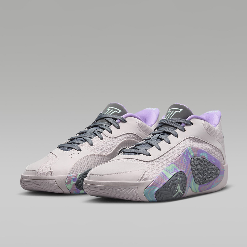SEPATU BASKET AIR JORDAN Tatum 2 GS Easter