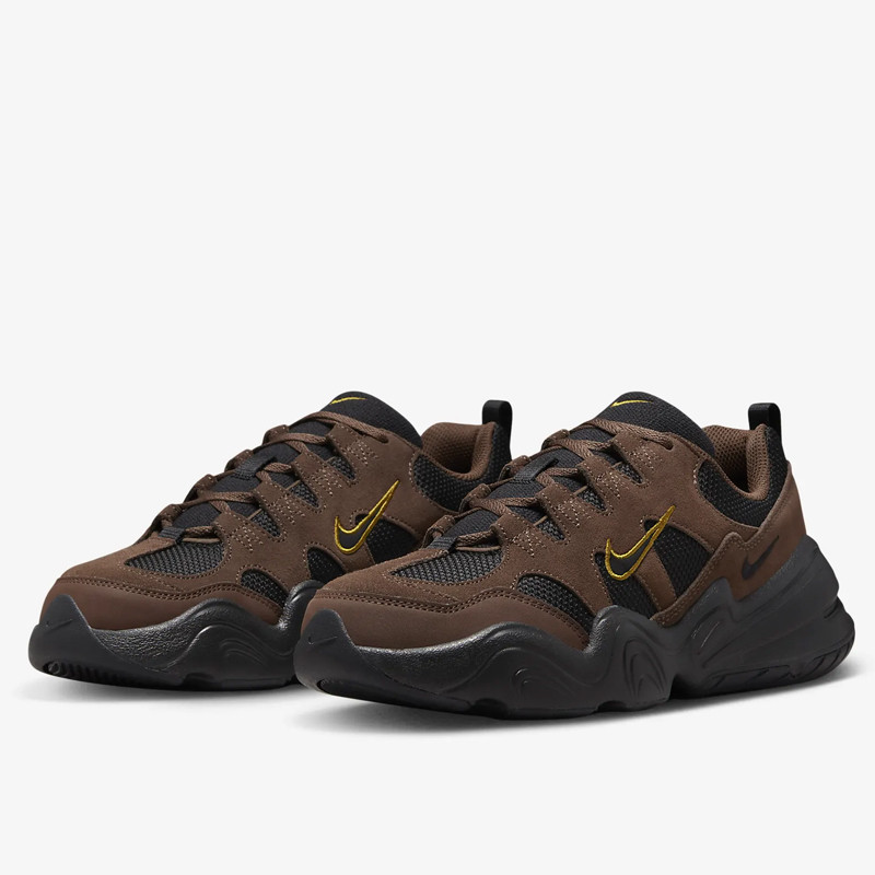 SEPATU SNEAKERS NIKE Tech Hera