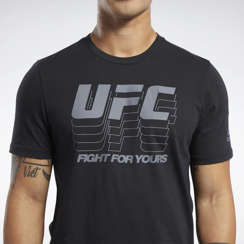 BAJU SNEAKERS REEBOK Men UFC Fan Gear Logo Tee