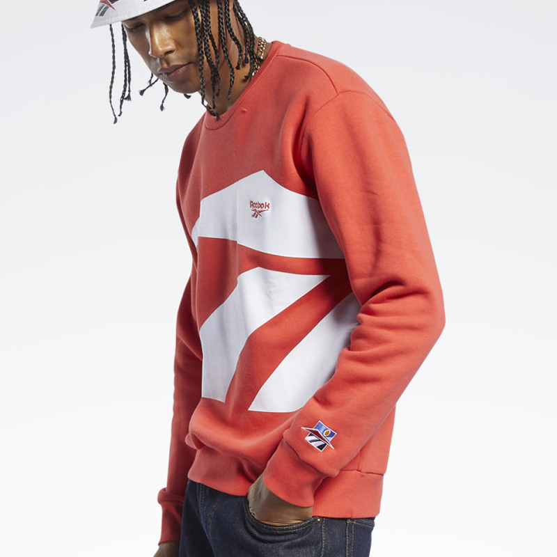 BAJU SNEAKERS REEBOK Classics International Crew Sweatshirt