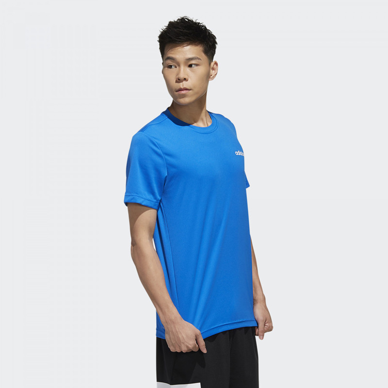 BAJU TRAINING ADIDAS Designed 2 Move Plain Tee