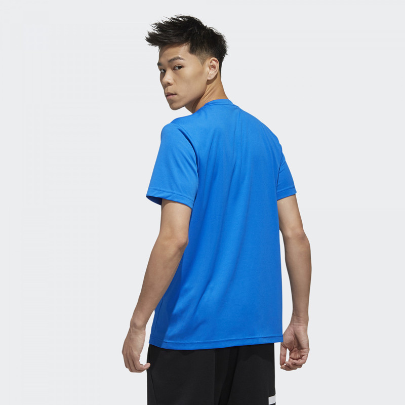 BAJU TRAINING ADIDAS Designed 2 Move Plain Tee