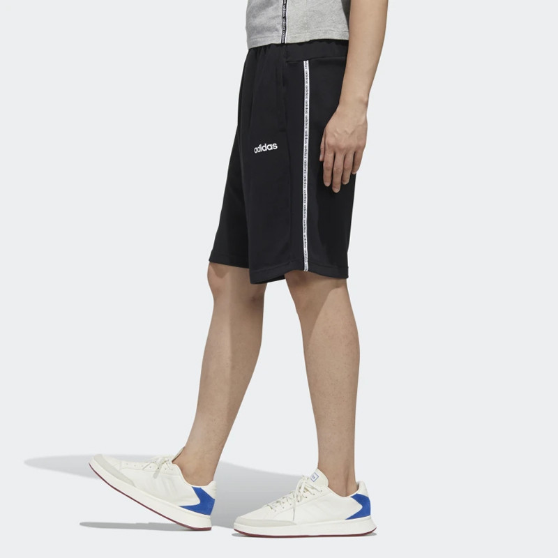 CELANA TRAINING ADIDAS Essential Material Mix Short