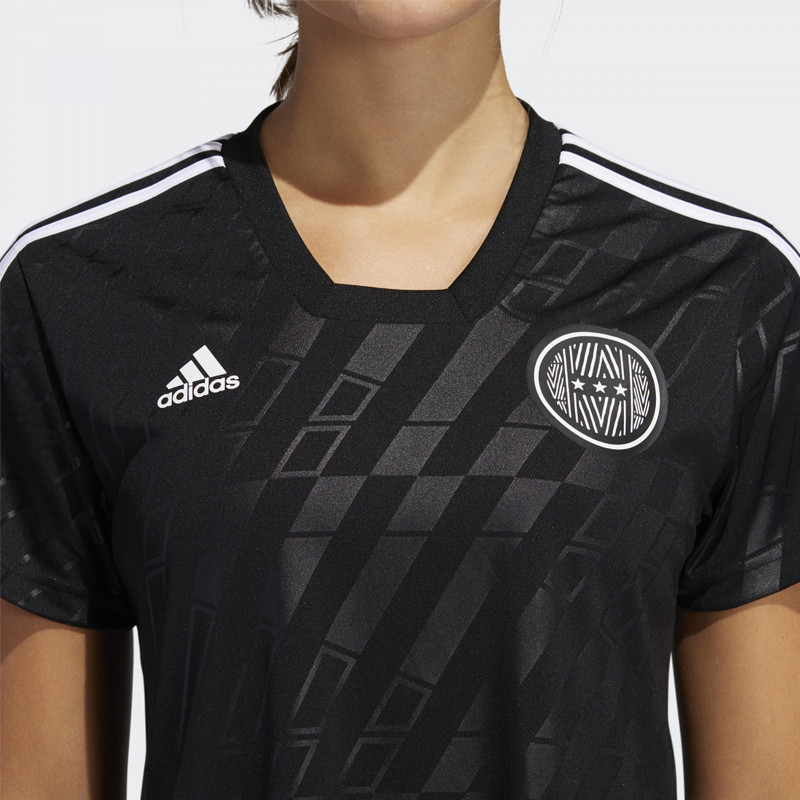 Wmns Badge It Up Tee foto 4
