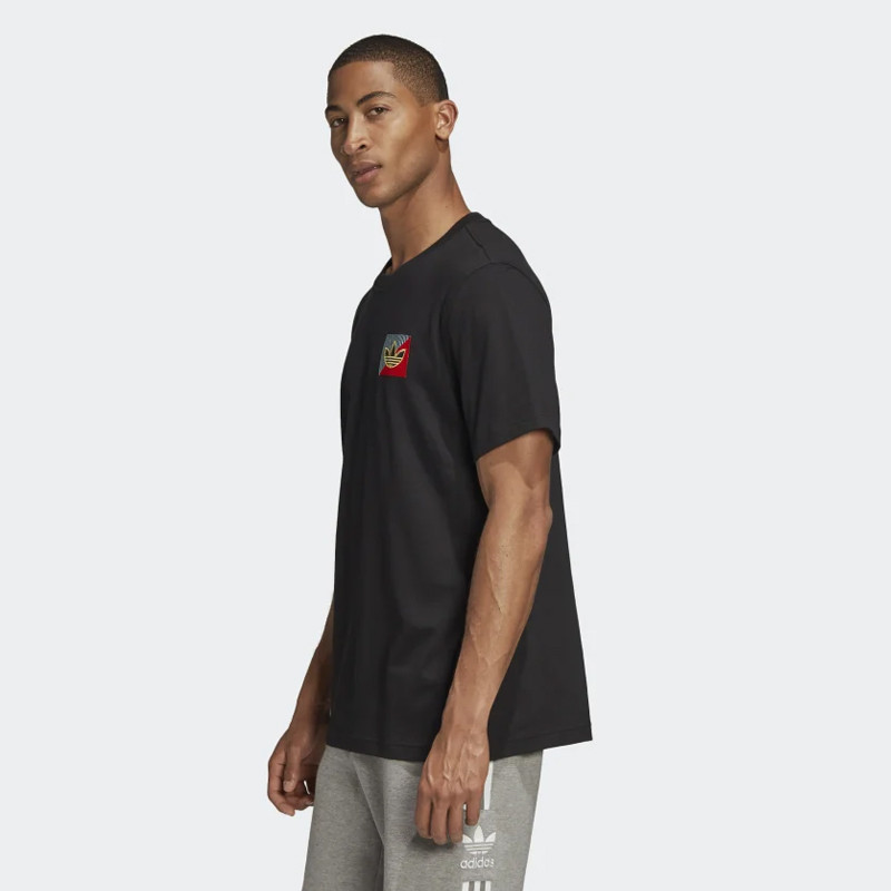 BAJU SNEAKERS ADIDAS Diagonal Embroidered Tee