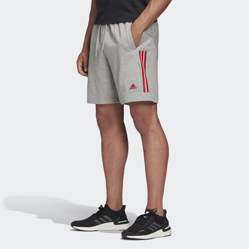 CELANA TRAINING ADIDAS Must Haves Badge of Sport Shorts
