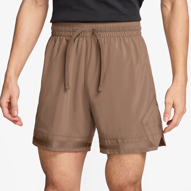 CELANA BASKET AIR JORDAN Dri-FIT Woven Diamond Shorts