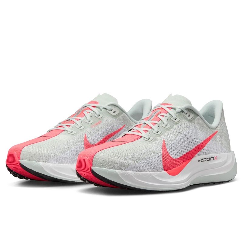 SEPATU LARI NIKE Pegasus Plus