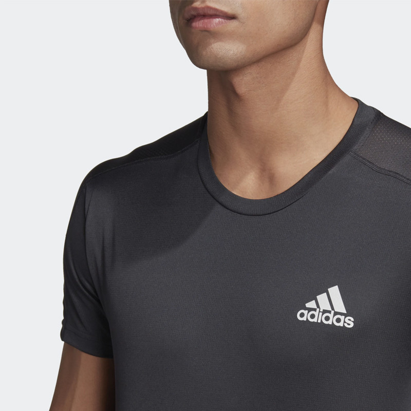 BAJU LARI ADIDAS Own The Run Tee