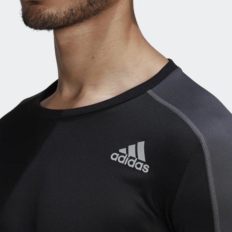 BAJU LARI ADIDAS Own The Run Long Sleeve Tee Men