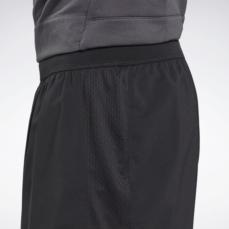 CELANA LARI REEBOK RUN ESSENTIALS 5-INCH Shorts