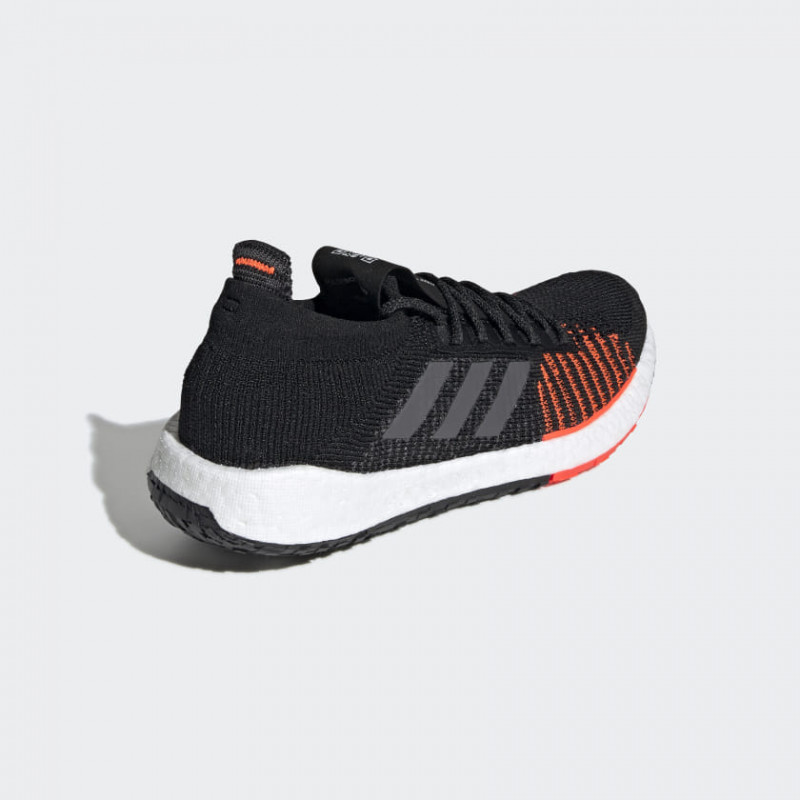 SEPATU LARI ADIDAS Pulseboost Hd