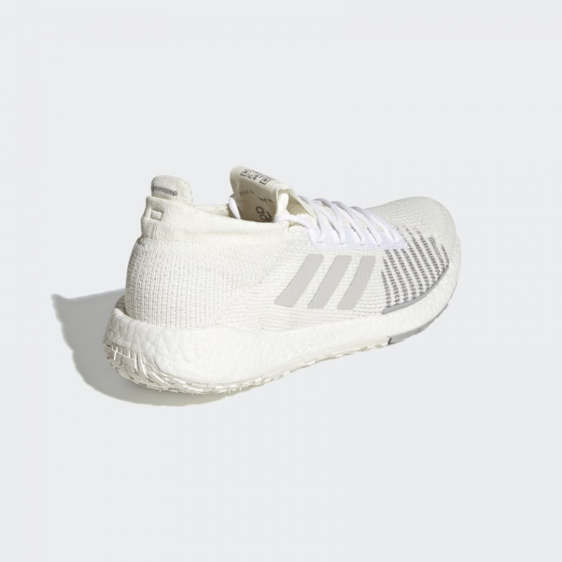 SEPATU LARI ADIDAS Pulseboost Hd