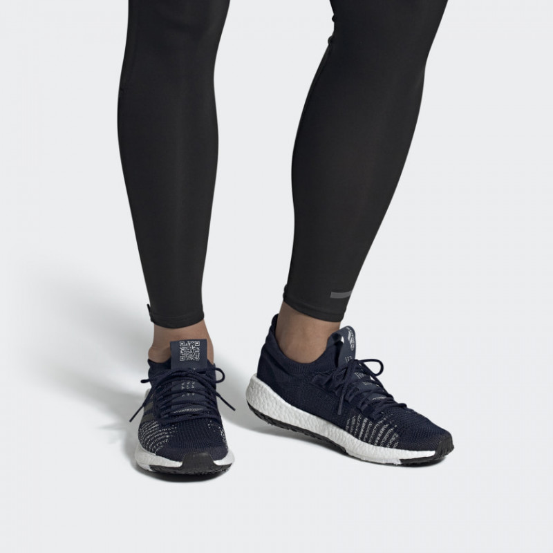 SEPATU LARI ADIDAS Pulseboost Hd