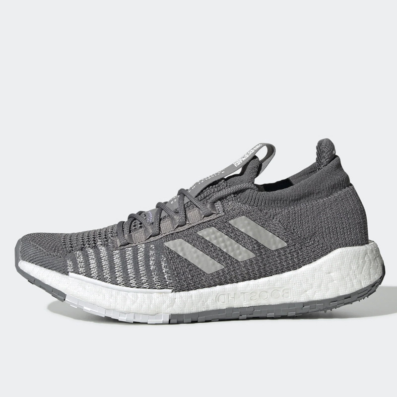 SEPATU LARI ADIDAS Wmns Pulseboost Hd