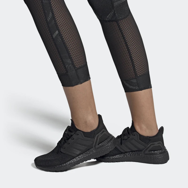 SEPATU LARI ADIDAS Wmns Ultraboost 20