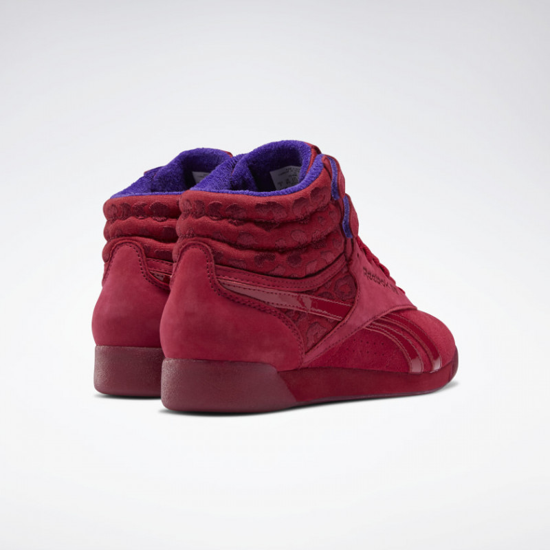 SEPATU SNEAKERS REEBOK Freestyle Hi x Museum Mammy