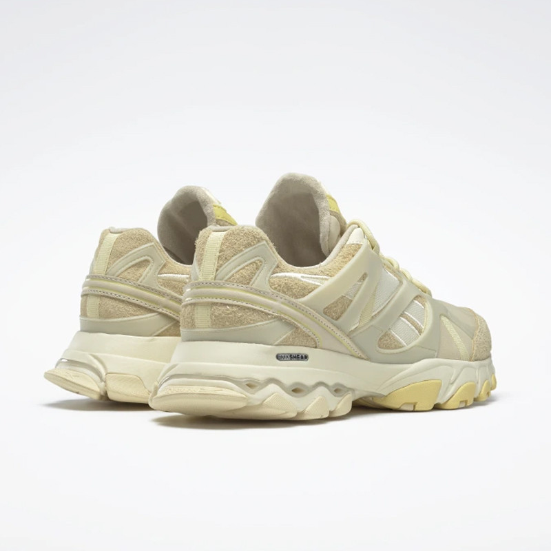 SEPATU LARI REEBOK Dmx Trail Shadow