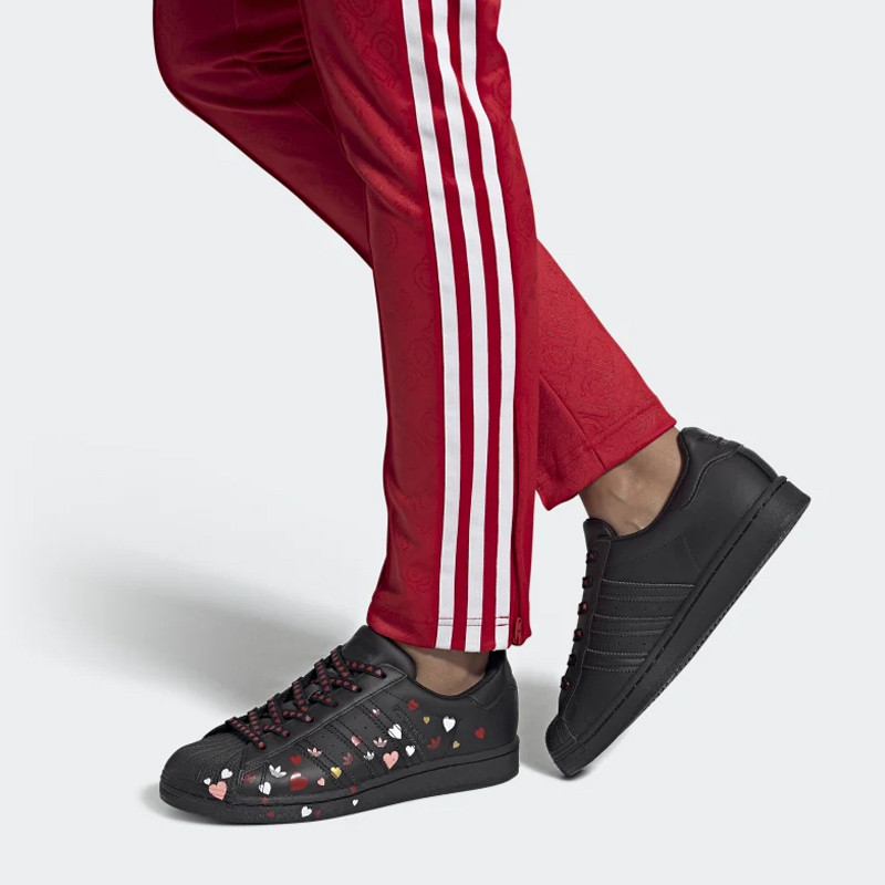 SEPATU SNEAKERS ADIDAS Wmns Superstar