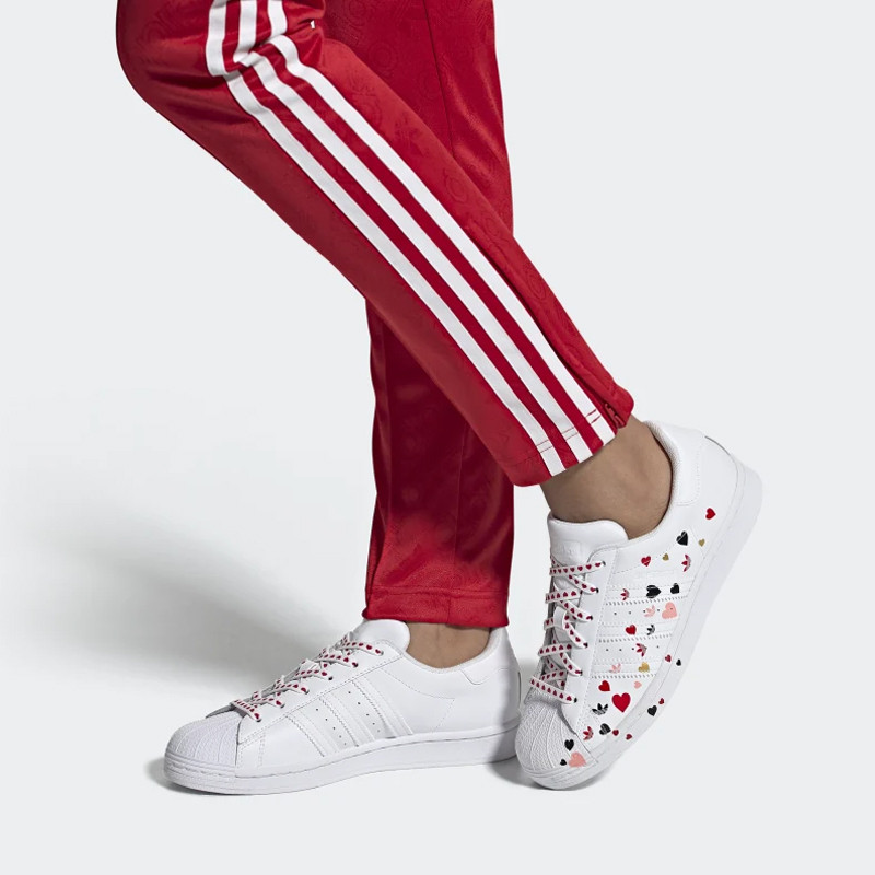 SEPATU SNEAKERS ADIDAS Wmns Superstar