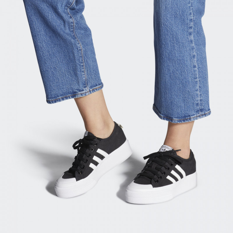 SEPATU SNEAKERS ADIDAS Wmns Nizza Platform
