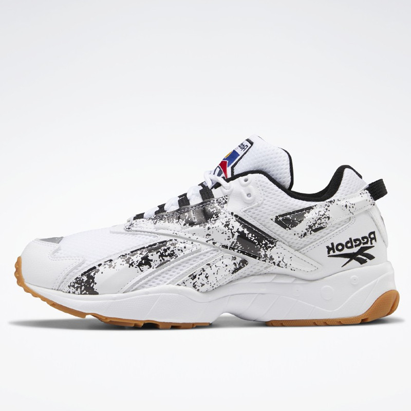 SEPATU SNEAKERS REEBOK Interval