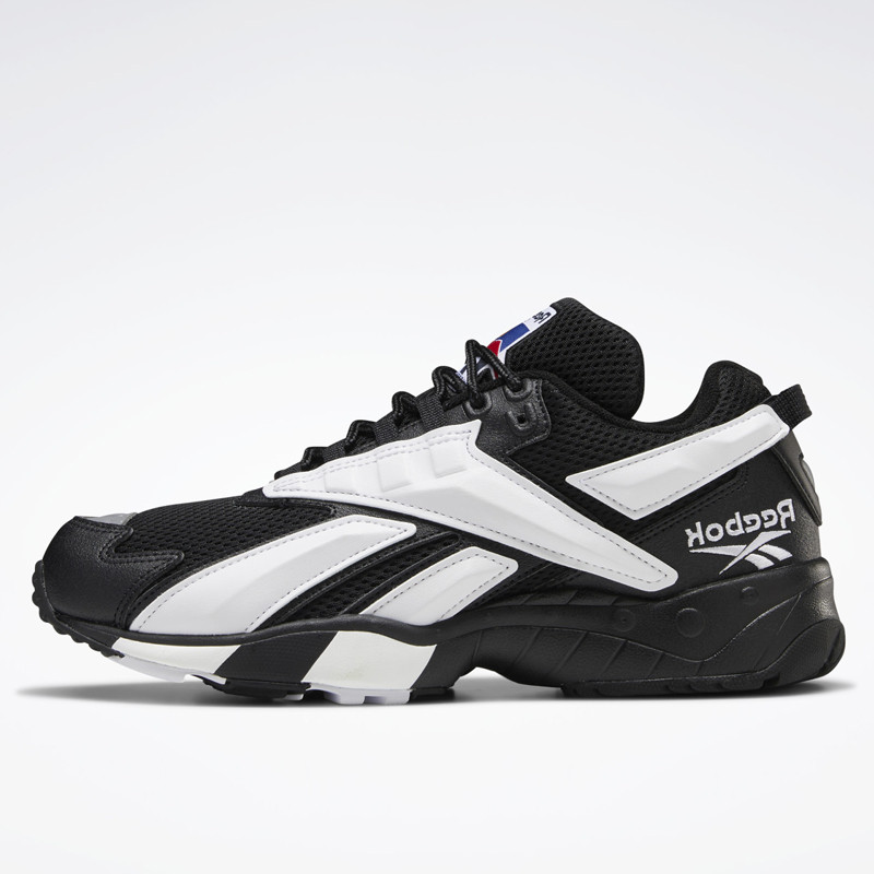 SEPATU SNEAKERS REEBOK INTV 96