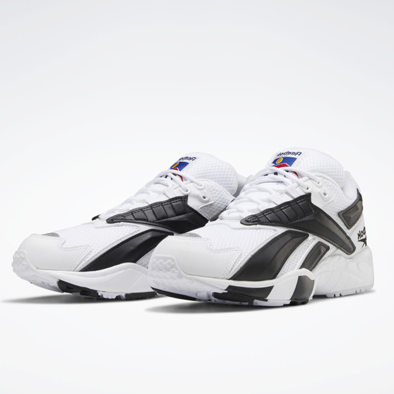 SEPATU SNEAKERS REEBOK INTV 96