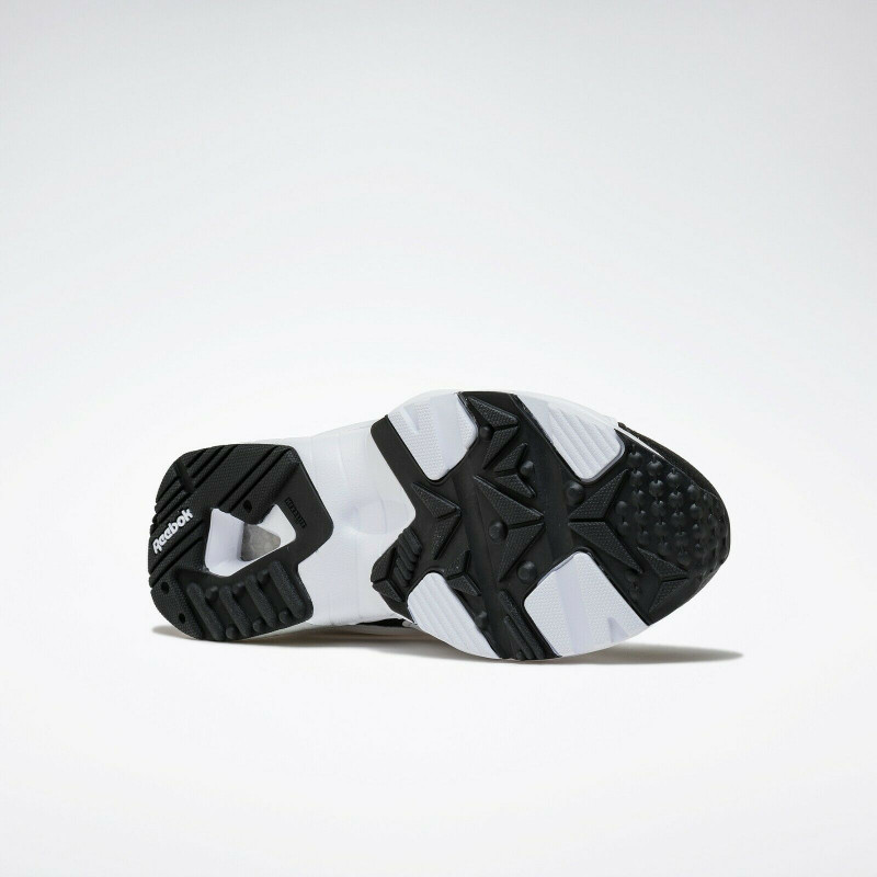 SEPATU SNEAKERS REEBOK Interval