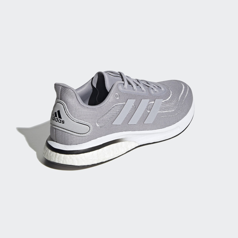 SEPATU LARI ADIDAS Supernova