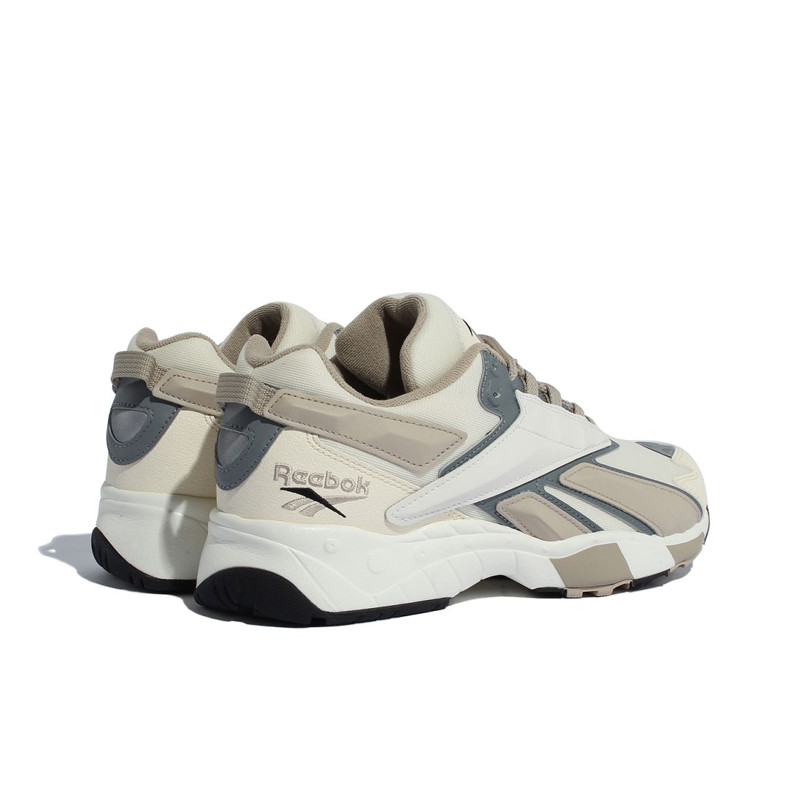 SEPATU SNEAKERS REEBOK Interval