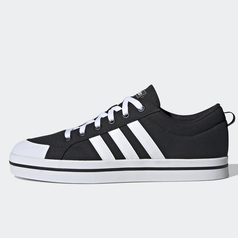 SEPATU SNEAKERS ADIDAS Bravada