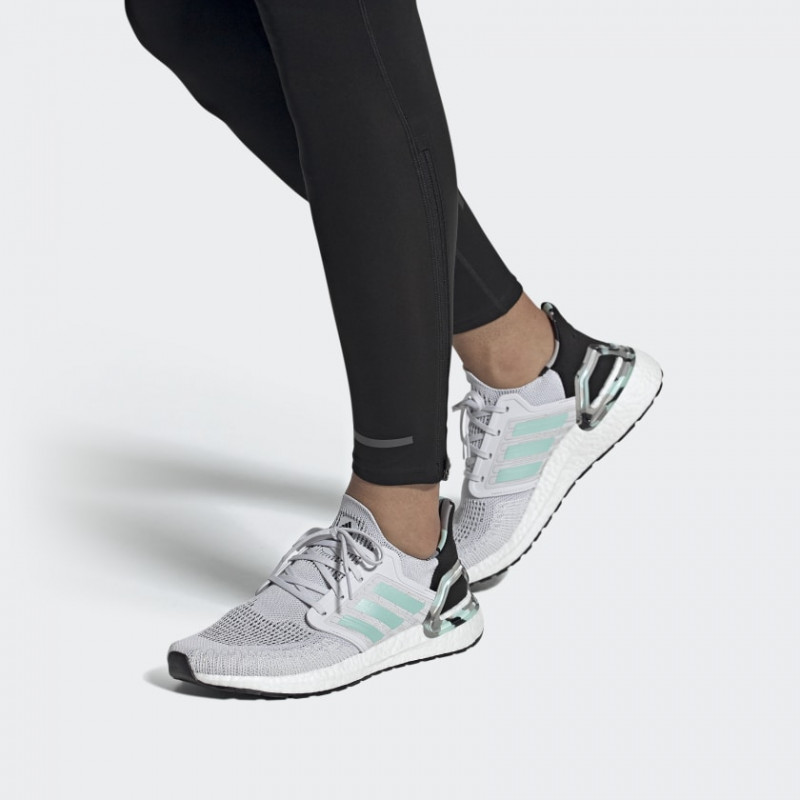 SEPATU LARI ADIDAS Ultraboost 20