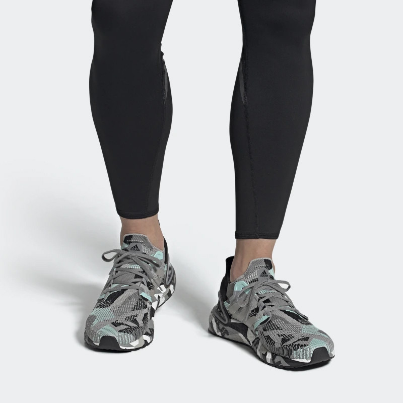SEPATU LARI ADIDAS Ultraboost 20