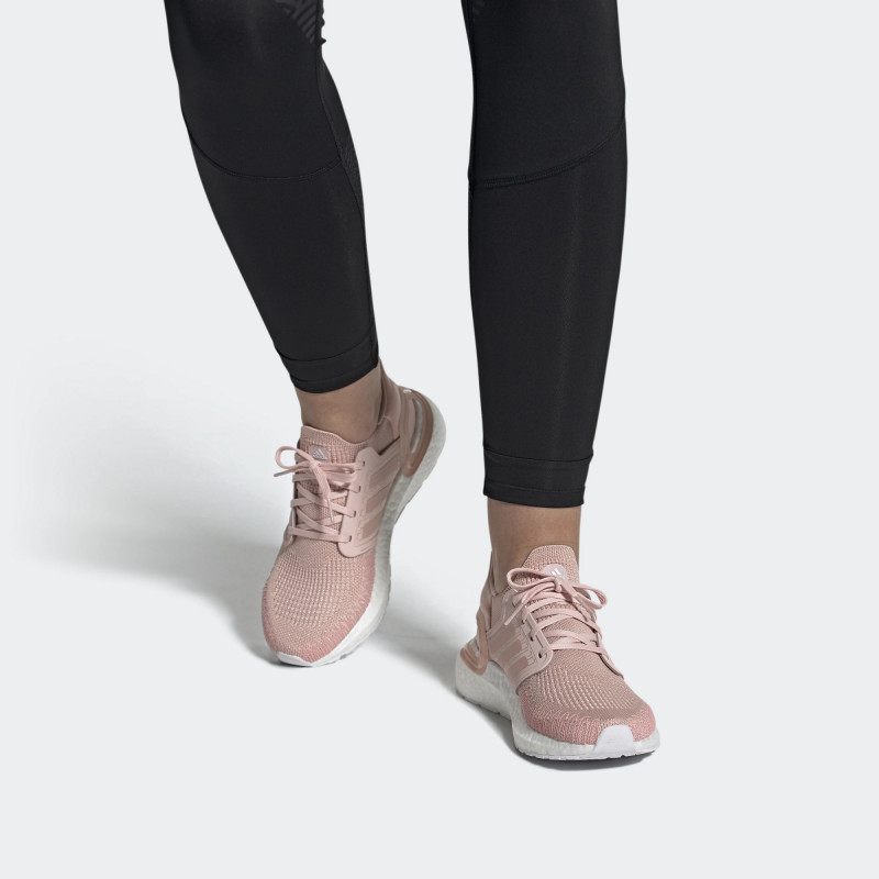 SEPATU LARI ADIDAS Wmns Ultraboost 20