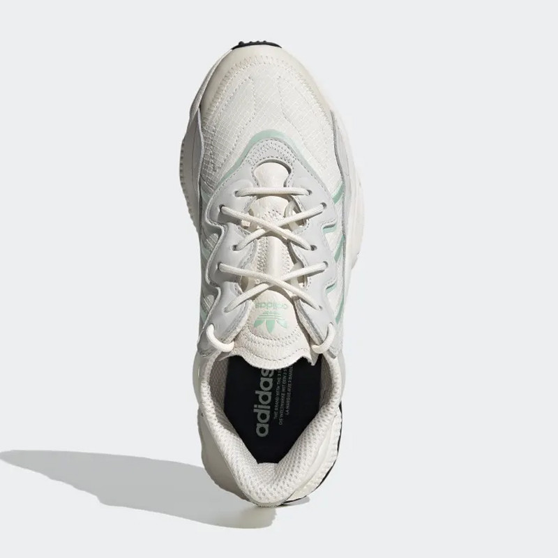 SEPATU SNEAKERS ADIDAS OZWEEGO
