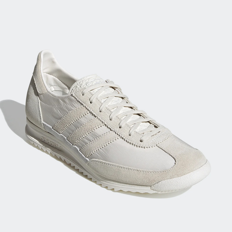 SEPATU SNEAKERS ADIDAS Sl 72